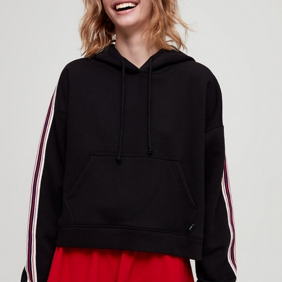 TNA Iconic Hoodie